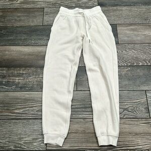 27. Lulu Scuba HR Jogger